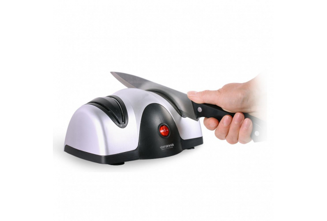 Elektrická brúska na nože so zafírovými kotúčmi.