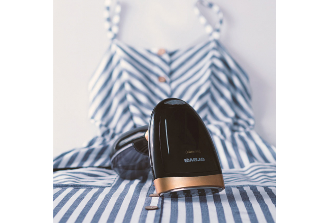 Ručný naparovač odevov